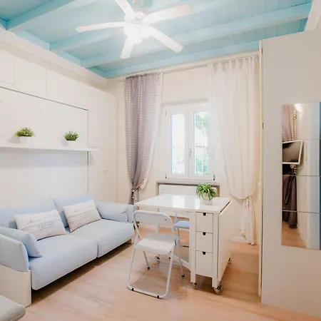 55 Apartment *